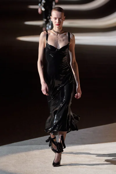 Look 40
